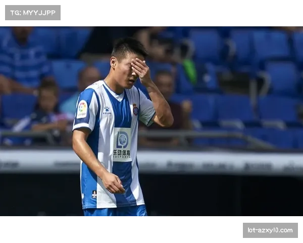 利兹联33分领先降级区三分 保级形势依然严峻复杂